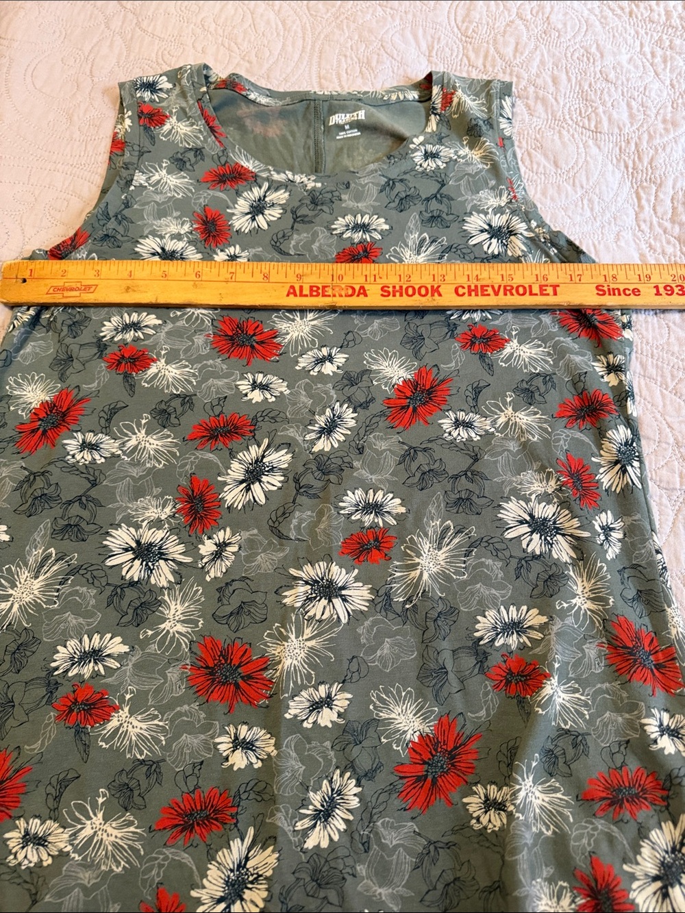 Duluth Trading Co Teal Floral Sleeveless Tank with Red & White Blooms - Picture 5 of 6